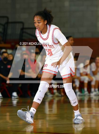 Thumbnail 2 in Lynwood vs. Mater Dei (CIF-SS Open Playoff) photogallery.