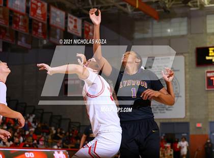 Thumbnail 1 in Lynwood vs. Mater Dei (CIF-SS Open Playoff) photogallery.