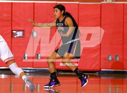Thumbnail 1 in Lynwood vs. Mater Dei (CIF-SS Open Playoff) photogallery.