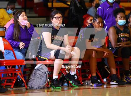 Thumbnail 1 in Lynwood vs. Mater Dei (CIF-SS Open Playoff) photogallery.