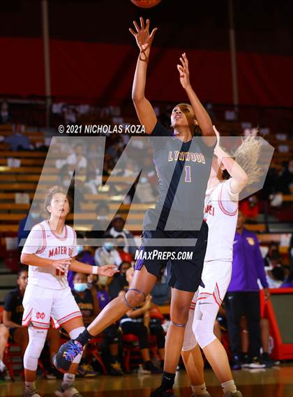Thumbnail 1 in Lynwood vs. Mater Dei (CIF-SS Open Playoff) photogallery.