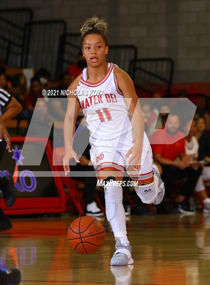 Thumbnail 1 in Lynwood vs. Mater Dei (CIF-SS Open Playoff) photogallery.