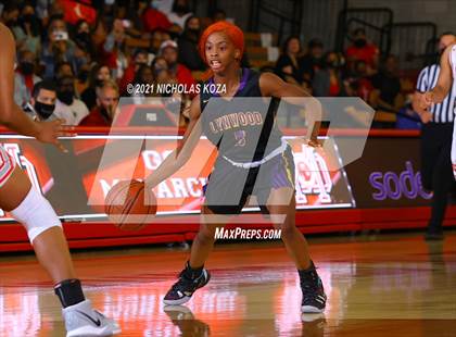 Thumbnail 3 in Lynwood vs. Mater Dei (CIF-SS Open Playoff) photogallery.