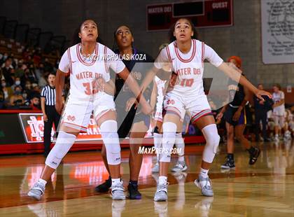 Thumbnail 3 in Lynwood vs. Mater Dei (CIF-SS Open Playoff) photogallery.