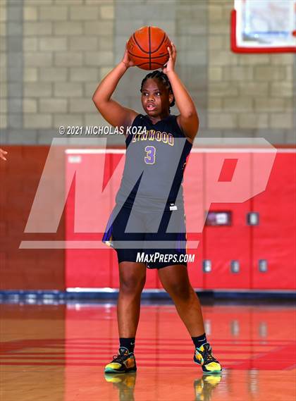 Thumbnail 1 in Lynwood vs. Mater Dei (CIF-SS Open Playoff) photogallery.