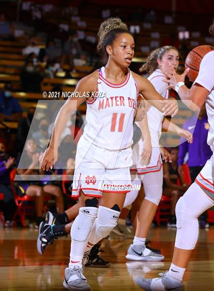 Thumbnail 1 in Lynwood vs. Mater Dei (CIF-SS Open Playoff) photogallery.