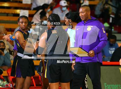 Thumbnail 2 in Lynwood vs. Mater Dei (CIF-SS Open Playoff) photogallery.