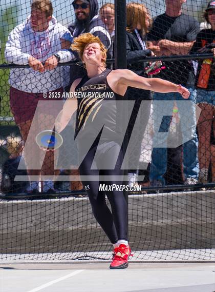 Thumbnail 2 in CHSAA 4A State Championships (Discus Final) photogallery.