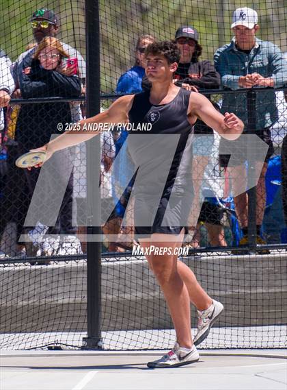 Thumbnail 3 in CHSAA 4A State Championships (Discus Final) photogallery.