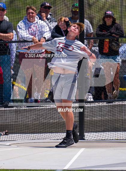 Thumbnail 2 in CHSAA 4A State Championships (Discus Final) photogallery.