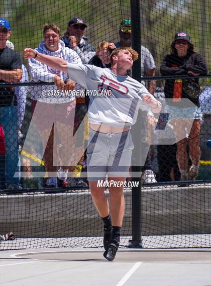 Thumbnail 3 in CHSAA 4A State Championships (Discus Final) photogallery.
