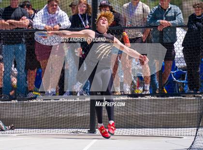 Thumbnail 3 in CHSAA 4A State Championships (Discus Final) photogallery.