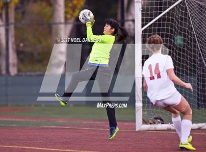 Thumbnail 2 in University vs. Crystal Springs Uplands photogallery.