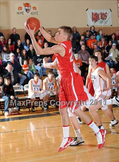 Thumbnail 2 in Webster vs. Luck photogallery.