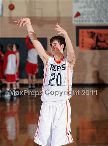 Thumbnail 2 in Webster vs. Luck photogallery.