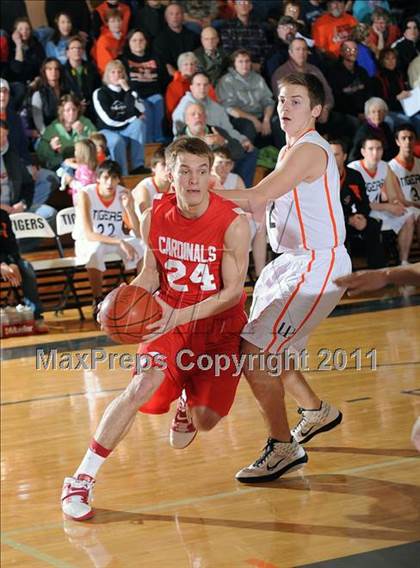 Thumbnail 3 in Webster vs. Luck photogallery.