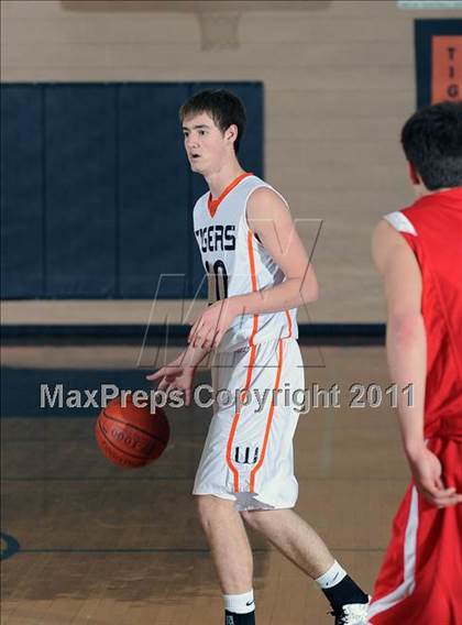 Thumbnail 3 in Webster vs. Luck photogallery.