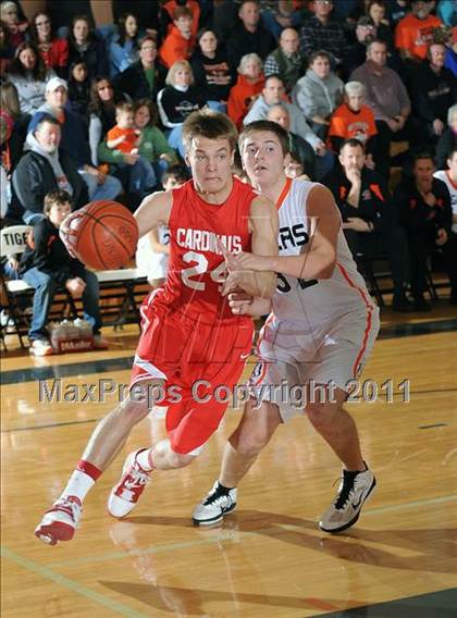 Thumbnail 3 in Webster vs. Luck photogallery.