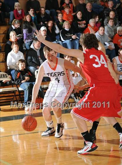 Thumbnail 2 in Webster vs. Luck photogallery.