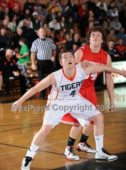 Thumbnail 2 in Webster vs. Luck photogallery.