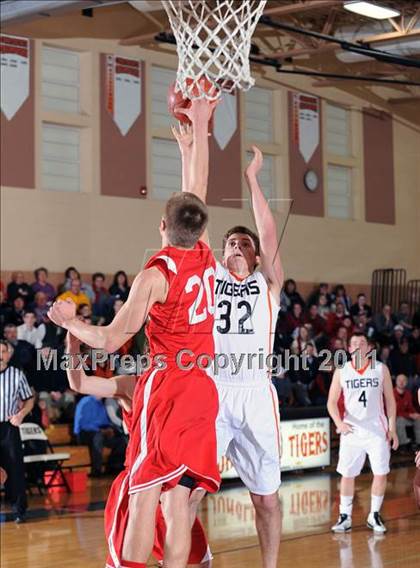 Thumbnail 2 in Webster vs. Luck photogallery.