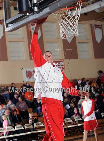 Thumbnail 2 in Webster vs. Luck photogallery.