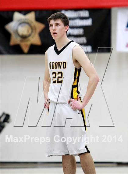 Thumbnail 2 in El Cerrito vs. Bishop O'Dowd (CIF NCS D3 Final) photogallery.