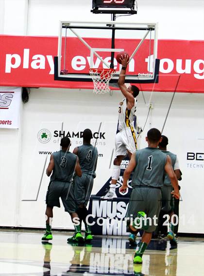 Thumbnail 3 in El Cerrito vs. Bishop O'Dowd (CIF NCS D3 Final) photogallery.