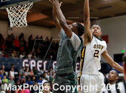 Thumbnail 3 in El Cerrito vs. Bishop O'Dowd (CIF NCS D3 Final) photogallery.