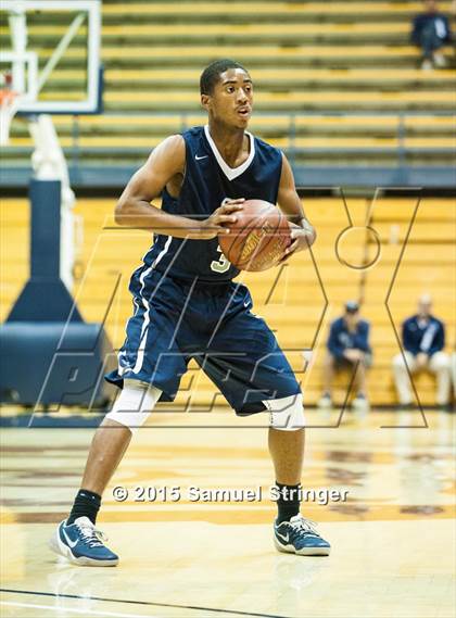 Thumbnail 3 in University vs. Sierra Canyon (CIF State D5 Final) photogallery.