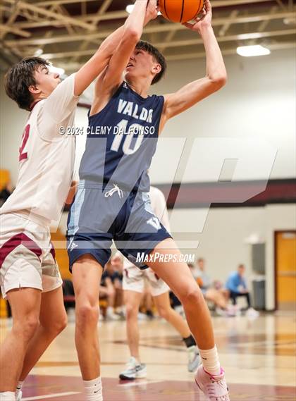 Thumbnail 2 in Valor Christian @ Chatfield photogallery.