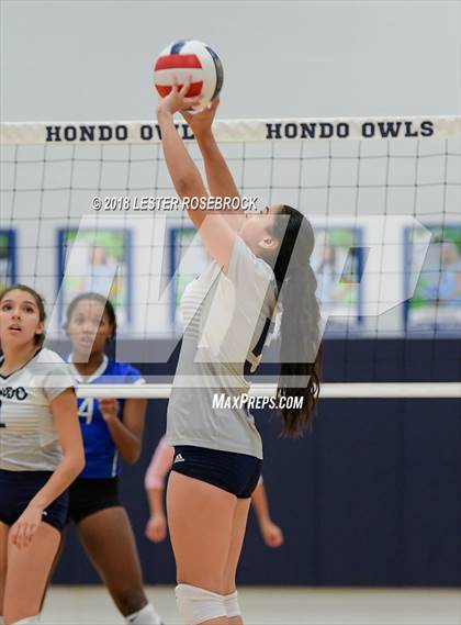 Thumbnail 3 in Randolph @ Hondo photogallery.