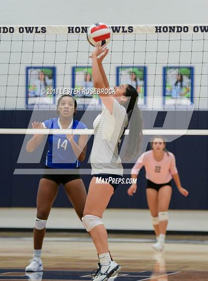 Thumbnail 1 in Randolph @ Hondo photogallery.