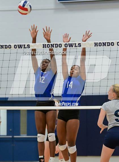 Thumbnail 1 in Randolph @ Hondo photogallery.