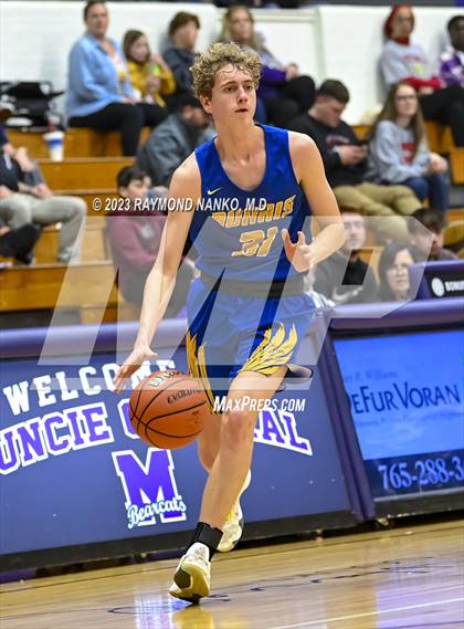 Thumbnail 1 in Muncie Burris vs Lapel (Fieldhouse Classic)  photogallery.