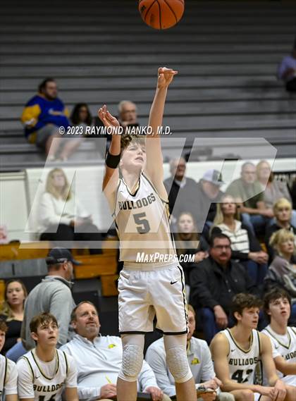 Thumbnail 3 in Muncie Burris vs Lapel (Fieldhouse Classic)  photogallery.