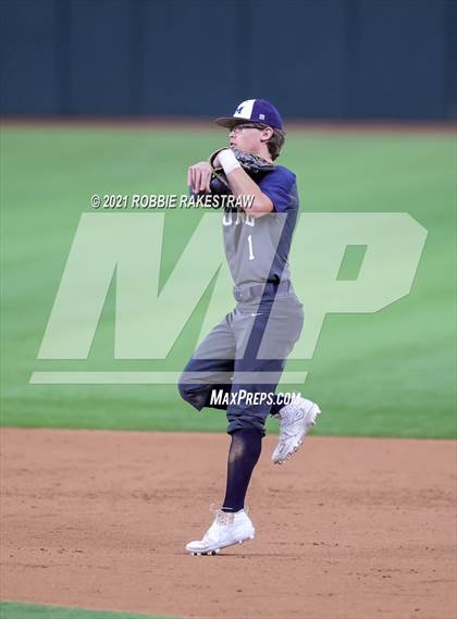 Thumbnail 3 in Flower Mound vs. Southlake Carroll (Dragon Classic) photogallery.
