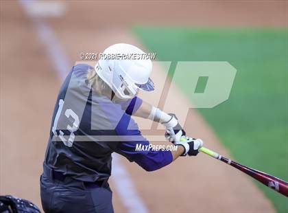 Thumbnail 3 in Flower Mound vs. Southlake Carroll (Dragon Classic) photogallery.