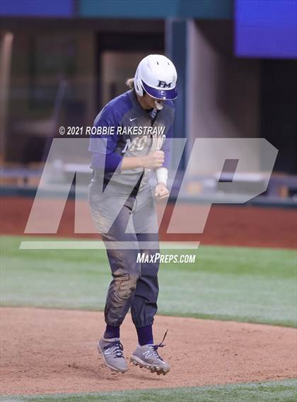Thumbnail 3 in Flower Mound vs. Southlake Carroll (Dragon Classic) photogallery.