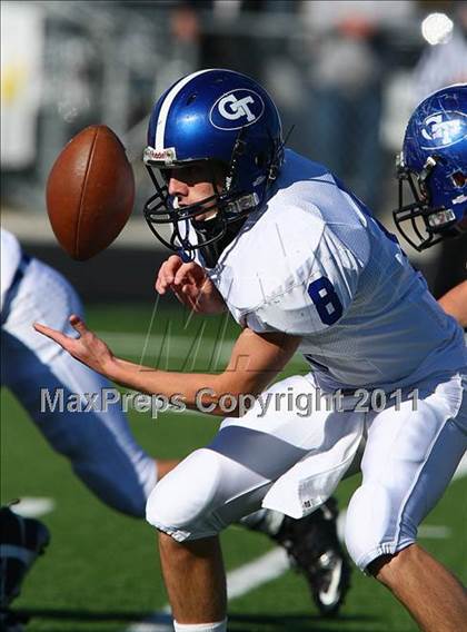 Thumbnail 3 in Gunter @ Lone Oak (2A Regional Division 2 Semifinals) photogallery.
