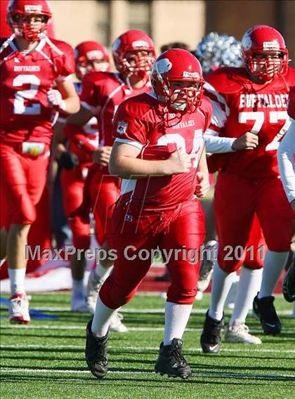 Thumbnail 3 in Gunter @ Lone Oak (2A Regional Division 2 Semifinals) photogallery.