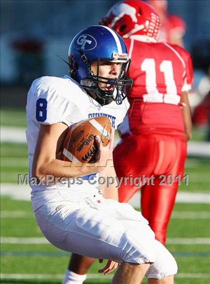 Thumbnail 1 in Gunter @ Lone Oak (2A Regional Division 2 Semifinals) photogallery.