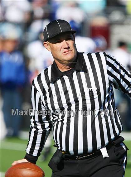 Thumbnail 2 in Gunter @ Lone Oak (2A Regional Division 2 Semifinals) photogallery.