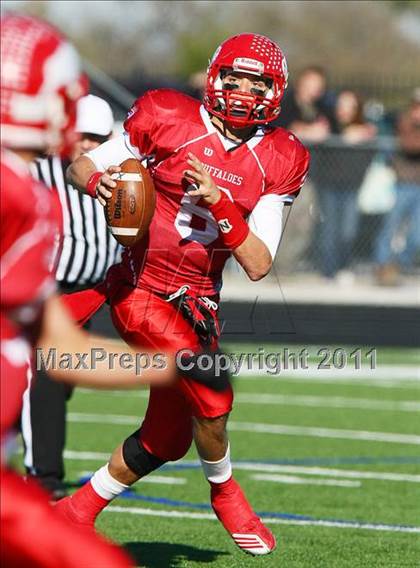 Thumbnail 1 in Gunter @ Lone Oak (2A Regional Division 2 Semifinals) photogallery.