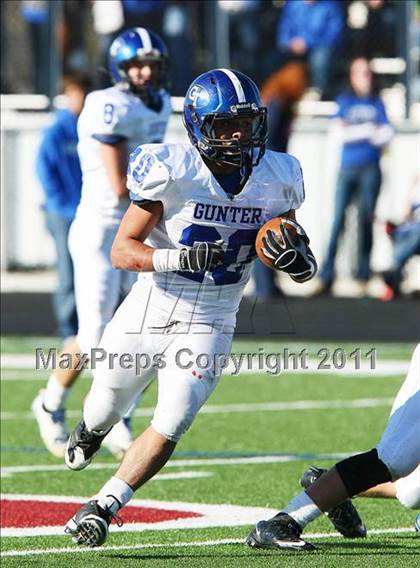 Thumbnail 1 in Gunter @ Lone Oak (2A Regional Division 2 Semifinals) photogallery.