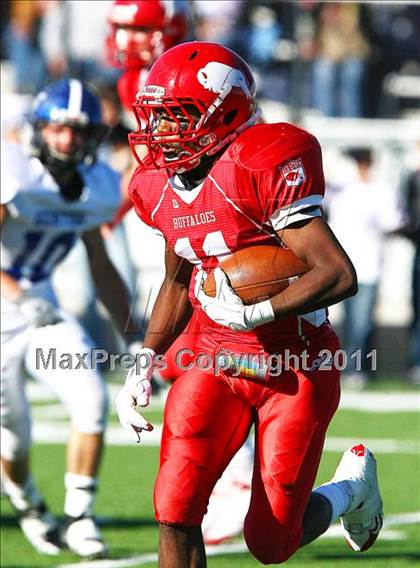 Thumbnail 2 in Gunter @ Lone Oak (2A Regional Division 2 Semifinals) photogallery.