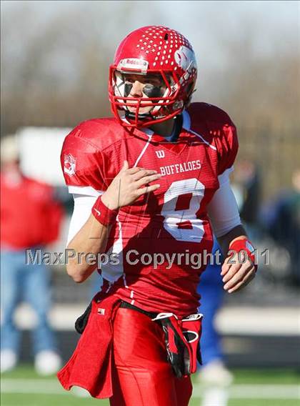 Thumbnail 1 in Gunter @ Lone Oak (2A Regional Division 2 Semifinals) photogallery.