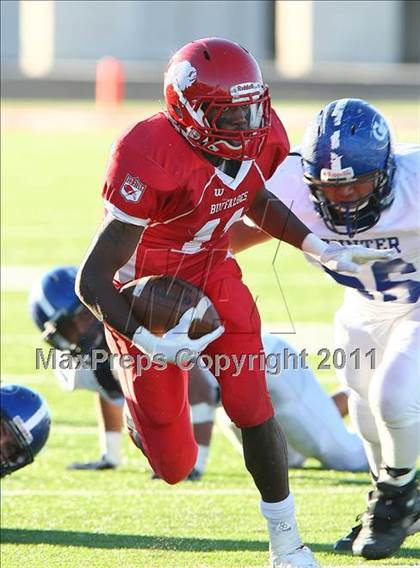 Thumbnail 3 in Gunter @ Lone Oak (2A Regional Division 2 Semifinals) photogallery.