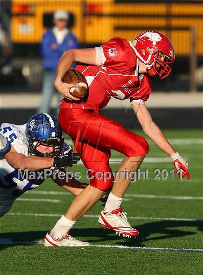 Thumbnail 3 in Gunter @ Lone Oak (2A Regional Division 2 Semifinals) photogallery.
