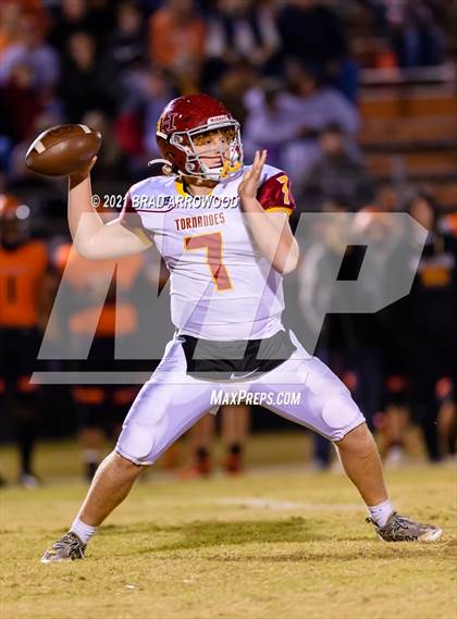 Thumbnail 2 in Hickory @ North Davidson (NCHSAA 3A Second Round Playoff) photogallery.